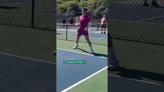 1 Handed Vs 2 Handed Backhand pickleball pickle tutorial tips pickleballrocks [upl. by Adnik]