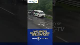 Laka Bruntun Melibatkan Belasan Kendaraan Rusak shorts [upl. by Best]