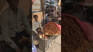 😋🤤Mouthwatering tilli fry from Jama Masjid Street Delhi delhistreetfood jamamasjidfood foodvlog [upl. by Veronike4]