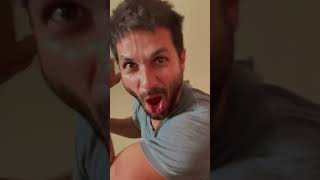 Shahid Kapoor as annoyed Chiken shahidkapoor funny Bollywood [upl. by Dasie137]