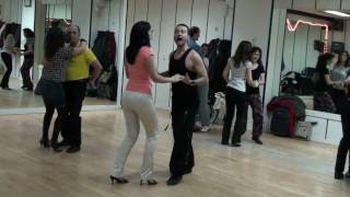 6 FIGURAS DE BACHATA NIVEL BASICO [upl. by Donna249]