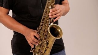 How to Play the Chromatic Scale  Saxophone Lessons [upl. by Lyn]