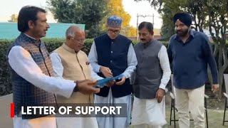 Karra Hands Over Letter Of Support To Omar Abdullah [upl. by Chicoine980]