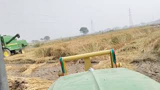 dekho kaise dhaan kat rahi hai machine 🚜🚜🚜😱😈😈🙏 [upl. by Kiryt]