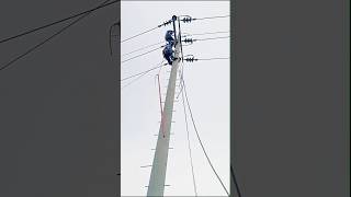 Lineman climbing time on spc pole linemanlife electricjobs🥇 spcpole 33kv [upl. by Enreval]