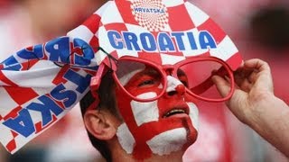 ☼ Croatian fans at the town hall square in Vienna  EURO 2008 [upl. by Ennaesor]