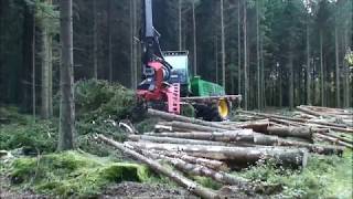 Harvester head SP 661 LF on John Deere 1470D [upl. by Oech]