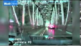 Oregon woman jumps off bridge after leading police on wild chase in stolen car [upl. by Drarehs748]