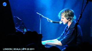 NEIL FINN Dont Dream Its Over 20042011 London  Scala [upl. by Key]