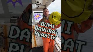 Bumi Darurat Plastik 🥶😱☠️ shorts plastik sampahplastik selamatkanlingkungan [upl. by Noak]