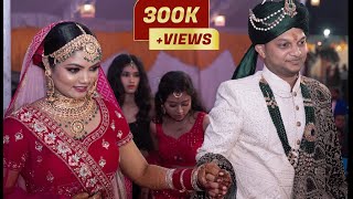 Badri amp Badri ki Dulhaniya  Bride and Groom Surprise Dance Performance [upl. by Ditzel]