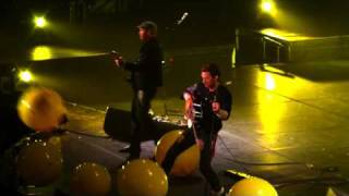 Coldplay  Yellow  Live In Melbourne HD [upl. by Dugan]