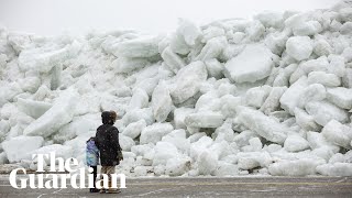 Ice tsunami on Lake Erie after strong winds [upl. by Royd]