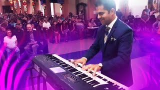 La NOVIA no llegaba a la BODA y el PIANISTA hizo ESTO 😏🎹🔥 [upl. by Naldo]