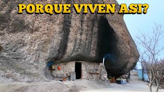 🇲🇽 Los Mexicanos que viven en CUEVAS [upl. by Ahsitak]