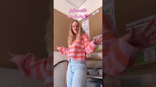 Eindelijk weer tijd voor oversized truien 💗🧡 jufoutfit ootd [upl. by Aiyram]