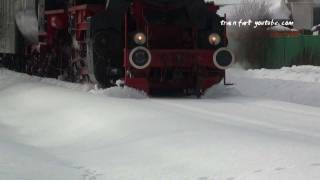 HDDampflok 52 7596 macht den Schneepflug in Kleinengstingen  Supergenial [upl. by Rhu]