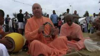 Bhakti Marg Swami Chanting  Durban Rathayatra [upl. by Issac850]