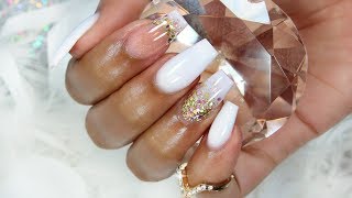 INCREIBLE DISEÑO EN UÑAS BLANCAS DECORADAS CON DORADO [upl. by Brainard]