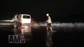 【 衝撃映像 】スクープ 車（ハイエース）が海に水没してる現場に偶然遭遇し救助活動に ノーカット ヤミー amp 海老原助蔵 20180527 [upl. by Balduin]