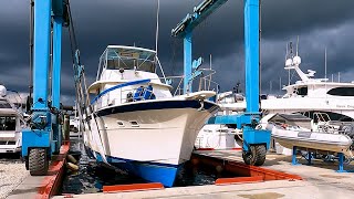 Classic Hatteras 53 Yacht Fisherman “dharma” Navigating on New River  Fort Lauderdale [upl. by Edlun921]