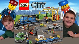 LEGO TRENO giocattolo per bambini telecomandato con pista 60052  toy train remote control for kids [upl. by Docilu310]