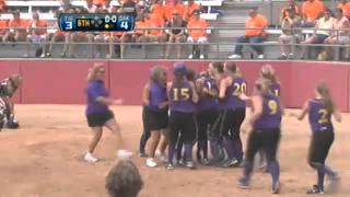 Jessalyn Krueger of Tigerton hits an in the park homerun in the WIAA Div 4 softball championship [upl. by Htebharas]