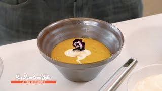 Recette  Velouté de courges à l’andouille  Les Carnets de Julie  Le Noël des régions [upl. by Elac831]