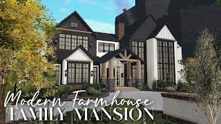 Bloxburg  MODERN FARMHOUSE FAMILY MANSION  Speedbuild  Exterior Only [upl. by Retsila]