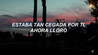 Clairo  Pretty Girl Sub Español [upl. by Glynnis]