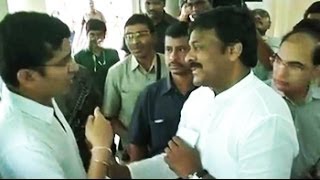 Applause as NRI stops Chiranjeevi from jumping voters queue [upl. by Palua]