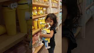 Azzahra beli serba minion di MINISO jalanjalan jalanjalandimall funny miniso minions belanja [upl. by Rawden]