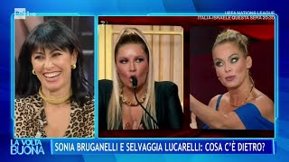 Sonia Bruganelli e Selvaggia Lucarelli cosa cè dietro  La Volta Buona 14102024 [upl. by Ettedualc993]