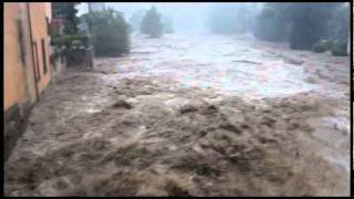 Pontremoli Alluvione 25 Ottobre 2011 [upl. by Niattirb]