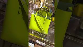 SHOPPING FOR A TORY BURCH MINI TOTE BAG AT TORY BURCH OUTLET STORE toryburch toryburchbag outlet [upl. by Lennaj659]