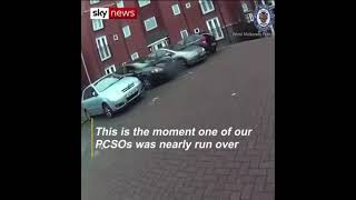 Lol police Smethwick Birmingham copper twat shame gets dragged in car [upl. by Agosto]