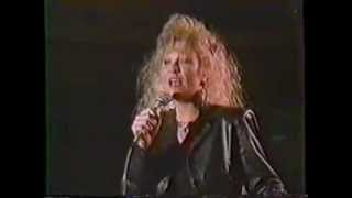 Strong Enough To Bend  Tanya Tucker LIVE 1988 [upl. by Sinnaoi]