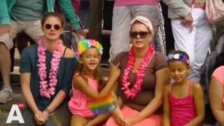 Gay Pride mag doorgaan van rechter [upl. by Ingvar435]