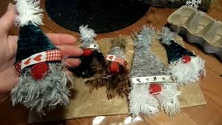 DIY DER Eierkarton wird zum WeihnachtsWICHTELBasteln  UPCYCLING soooo einfach [upl. by Gschu]