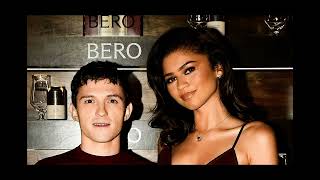 Tom Holland goes viral protecting girlfriend Zendaya from photographers out in NYC [upl. by Eglanteen797]