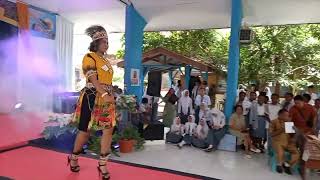 Model FALLS TWICE during Arts Festival and Cultural Gathering 2024 Fashion Show [upl. by Ahsened993]