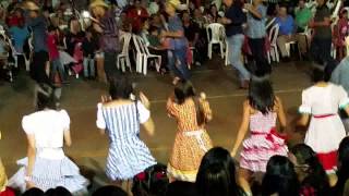 Quadrilha Junina Escola Tiradentes 2015 [upl. by Blount131]