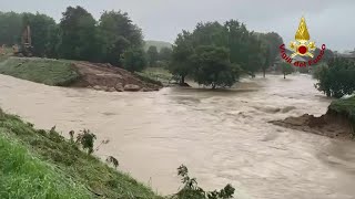 Alluvione Veneto esonda il fiume Muson nel padovano Diverse abitazioni isolate [upl. by Cassella]