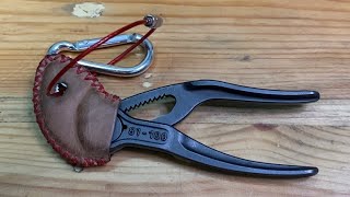 Cobra xs with leather sheath cap keychain [upl. by Nona]