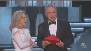 Why Warren Beatty was Almost a Hero at the Oscars [upl. by Kaz197]