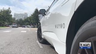 What does a driverless Waymo car ride look like [upl. by Jung346]