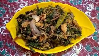 ଶାଗ ବଡି ଭଜା Saga badi\bhajaodiafood sagamamatakitchenodia [upl. by Tubb]