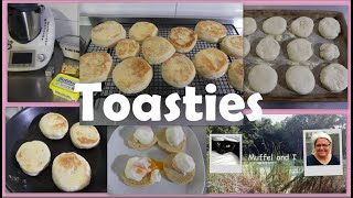 Toastis Aufbackbrötchen für den Toaster pochiertes Ei aus der Mikrowelle [upl. by Notnel731]