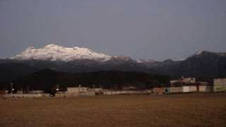 Volcanes Popocatepetl e Iztaccihuatl desde Poblado de Amecameca Estado de Mexico [upl. by Fan]