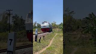 KA SERAYU Meliuk Santai keretaapi aktivitaskeretaapiindonesia railfans [upl. by Bashemeth406]